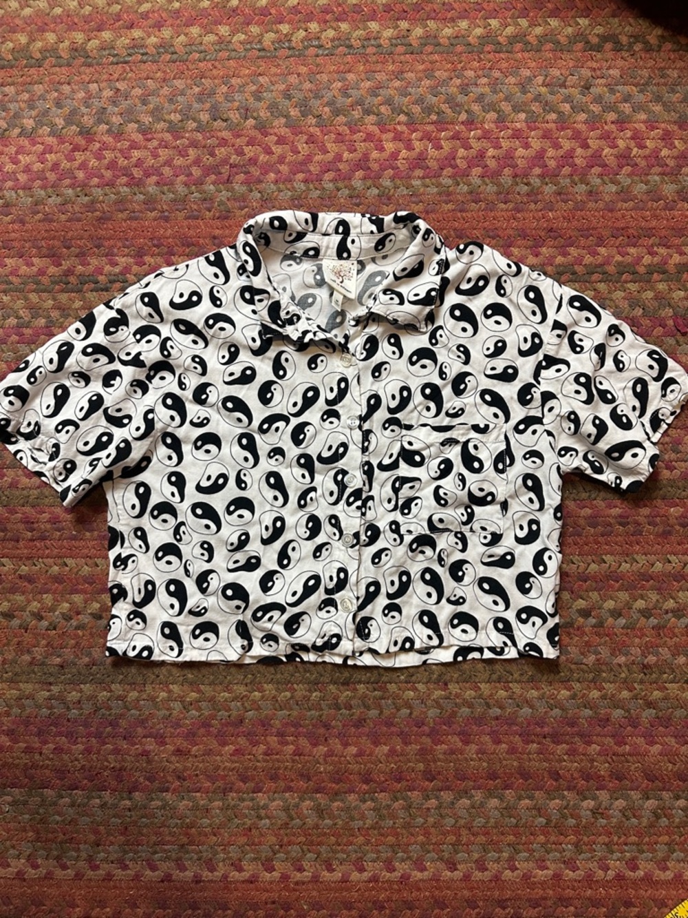 SELF ESTEEM YIN YANG PEACE SIGN BUTTON UP CROP TOP